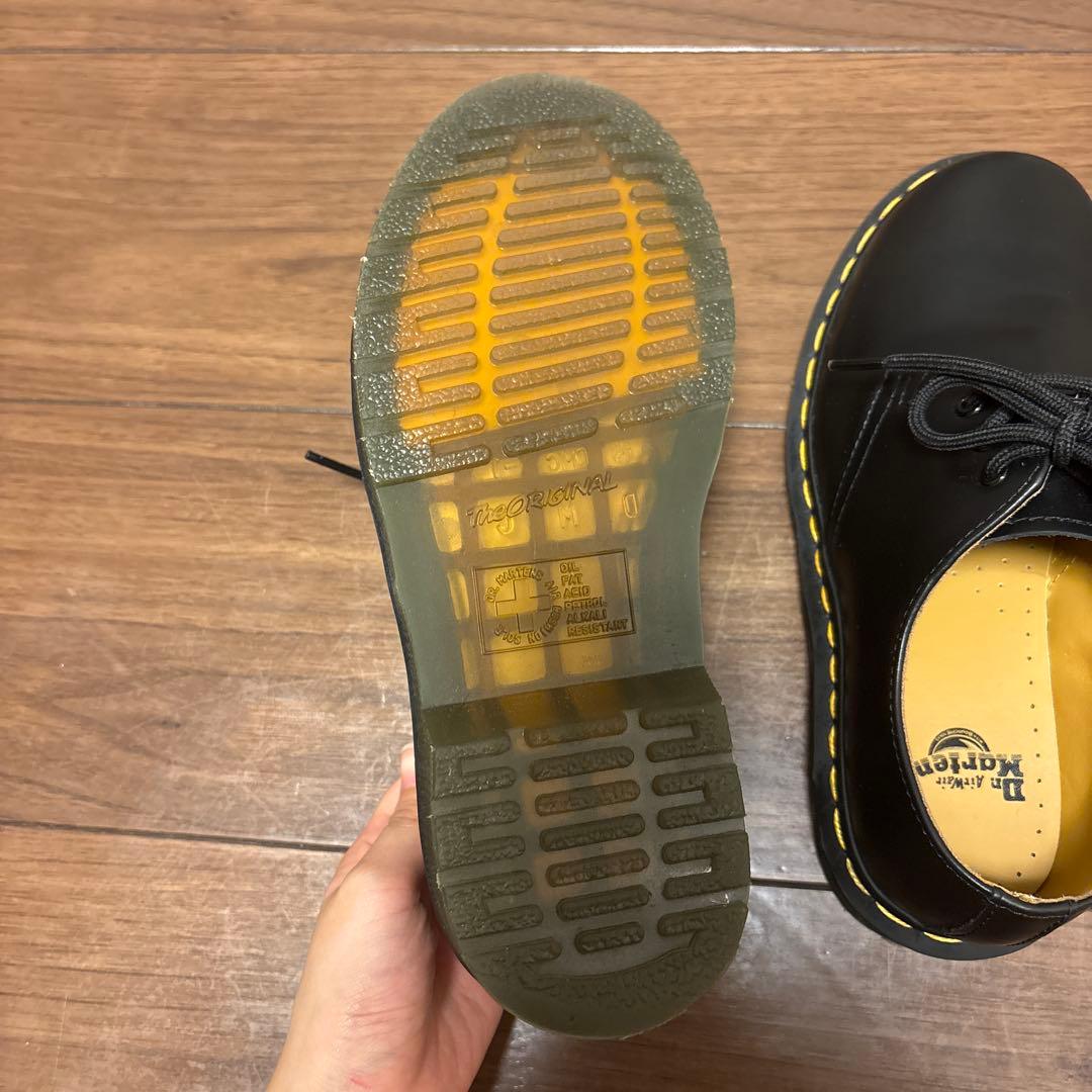 ドクターマーチン Dr. Martens 3ホール 22cm