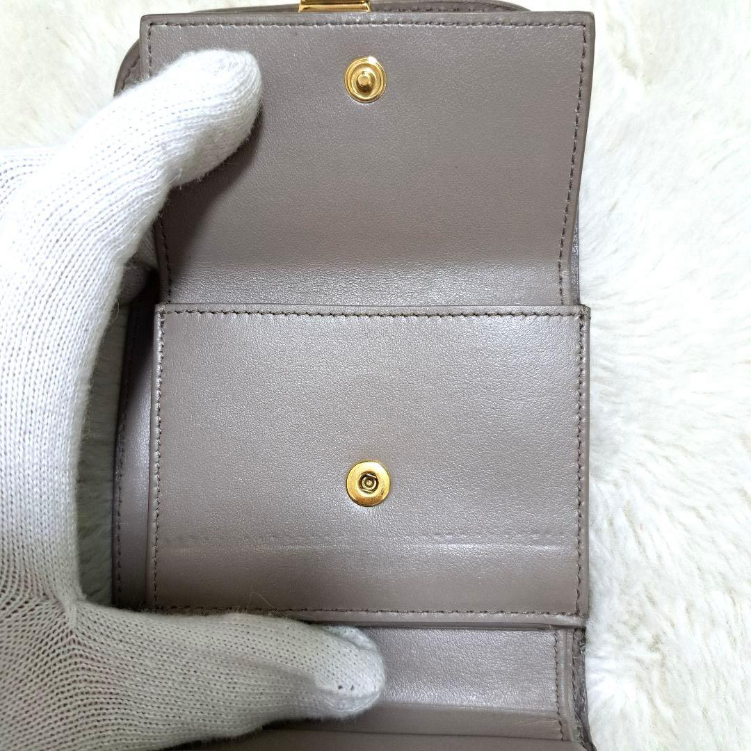 ✨極美品　付属品完備✨セリーヌ　三つ折り　シャイニー　トリオンフ　レザー　グレー