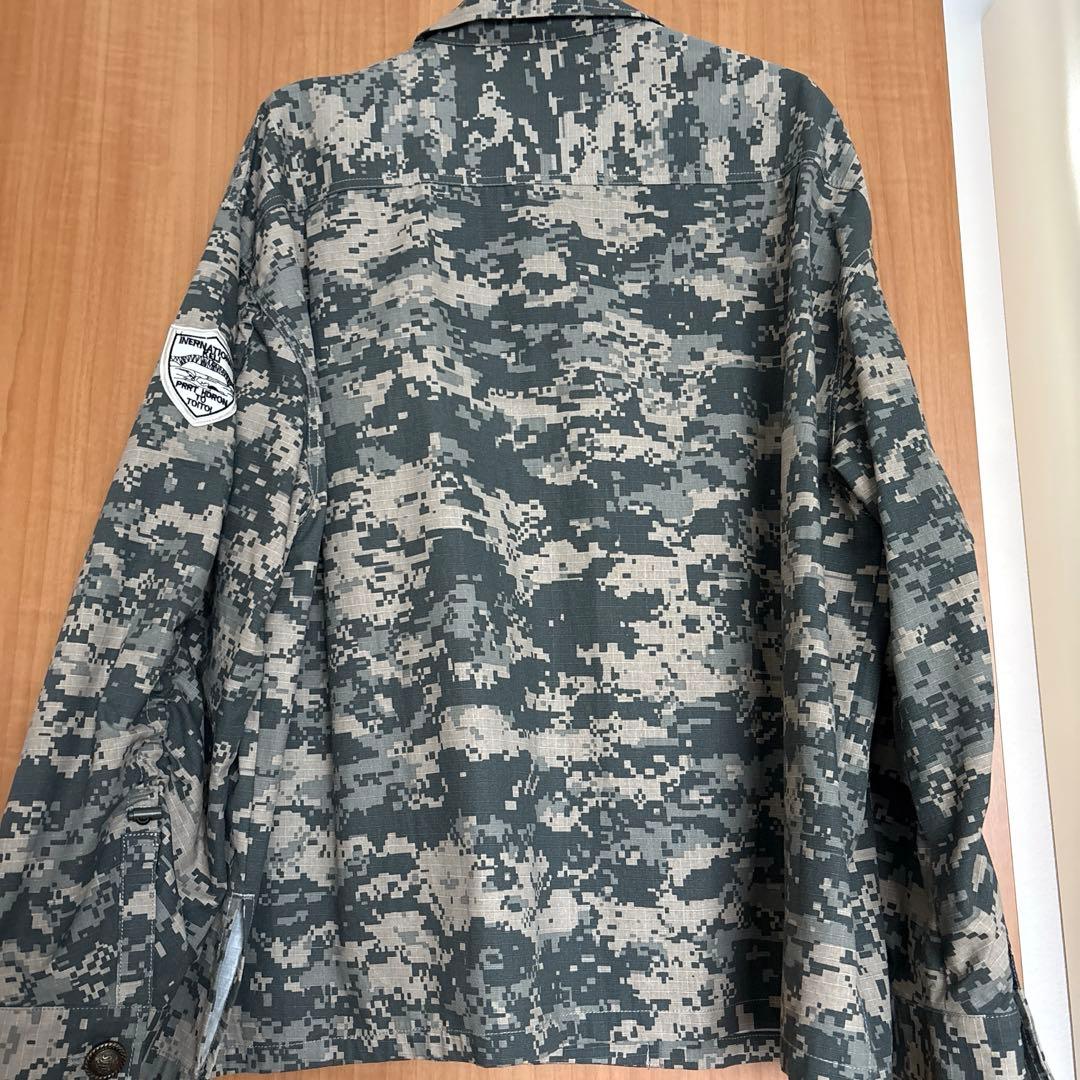 ニコアンド てぃらさんプロデュース シャツジャケット　カモフラ