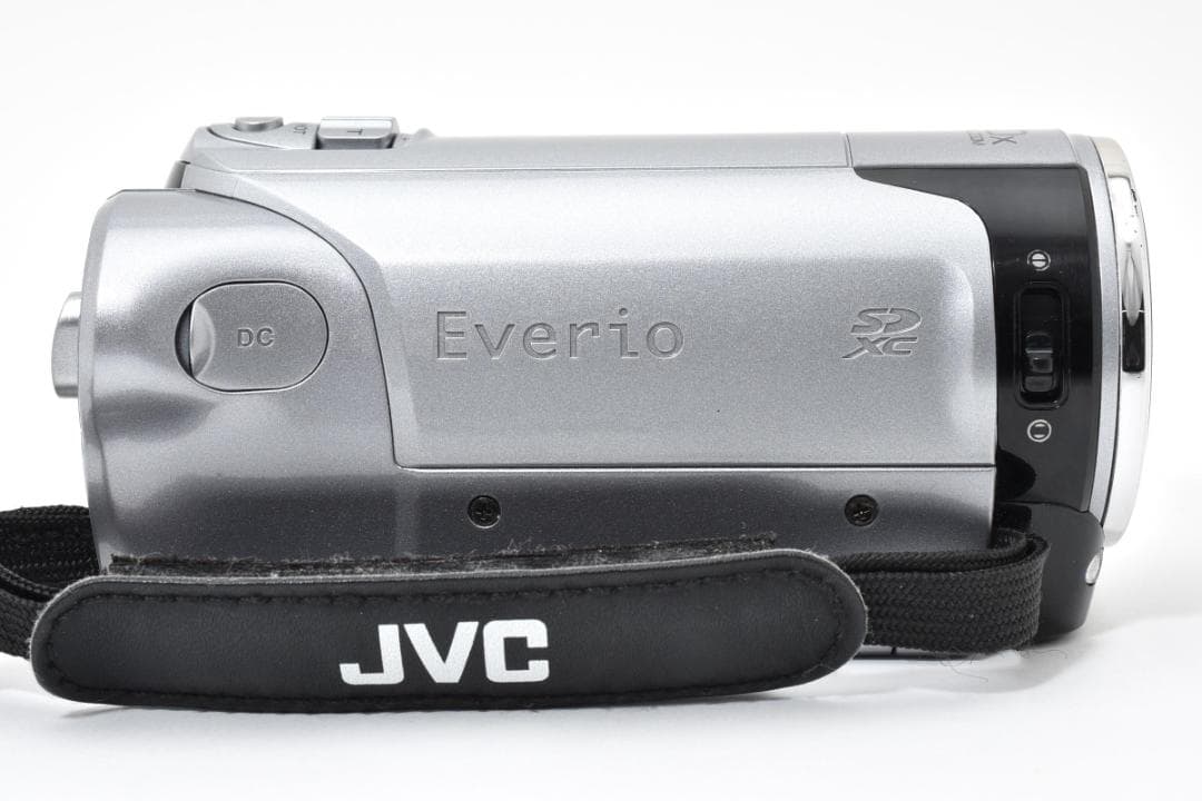 美品　JVC EVERIO GZ-HM690 備品完備 ビデオカメラ #695