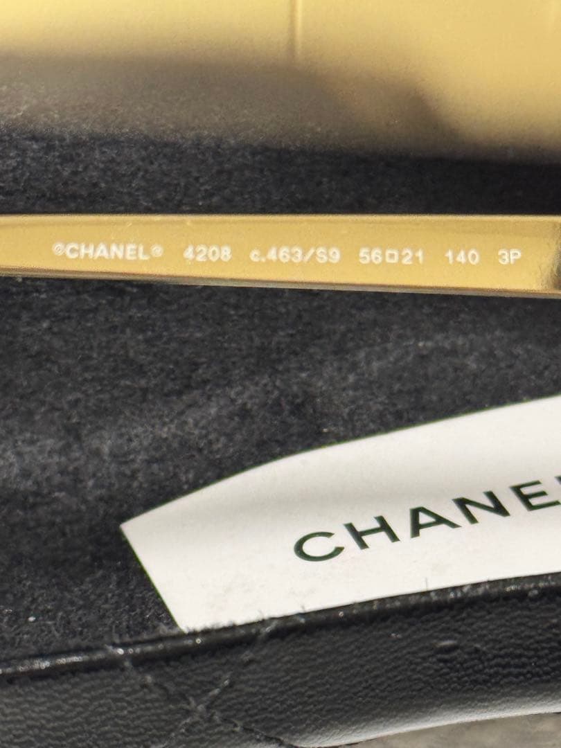 CHANEL キャットアイサングラス