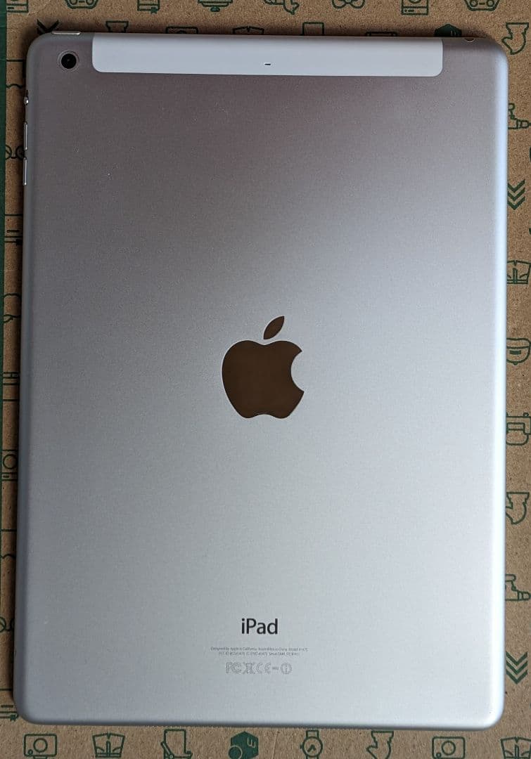 iPad Air Wi-Fi+Cellular 32GB シルバー