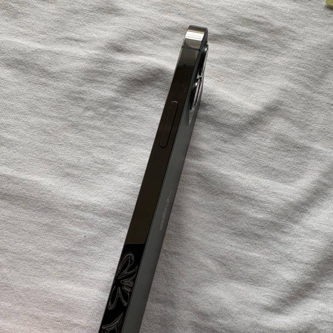 iPhone 12 pro グラファイト