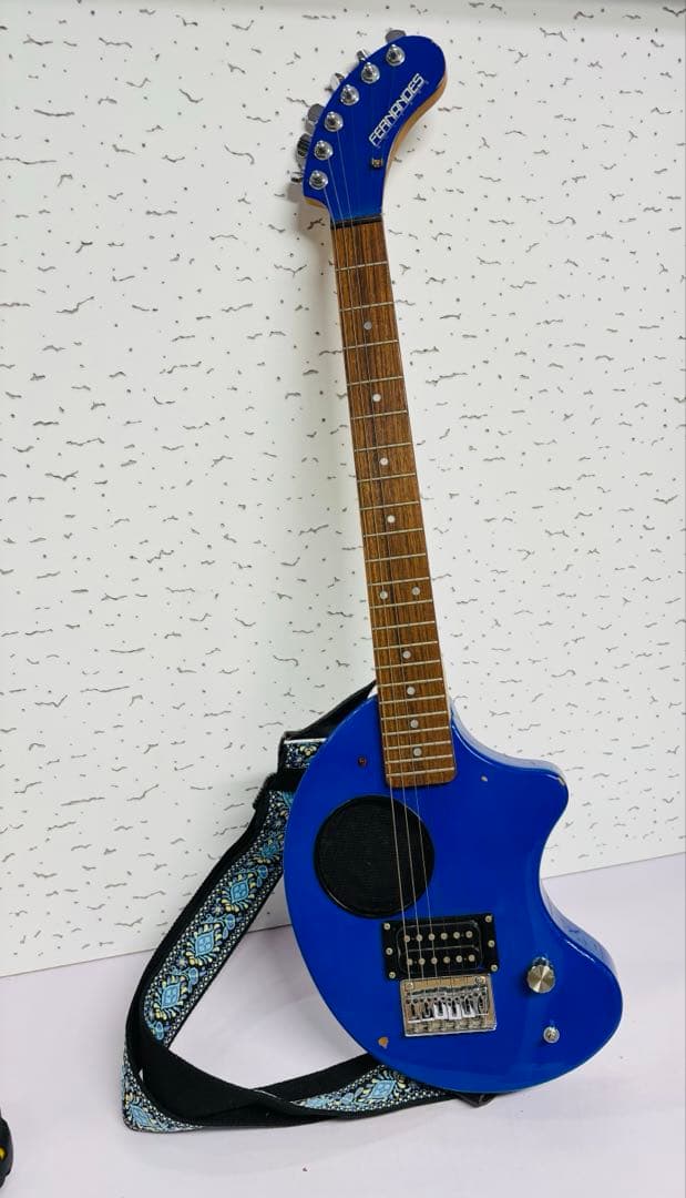 FERNANDES フェルナンデス　エレキギター ミニギター