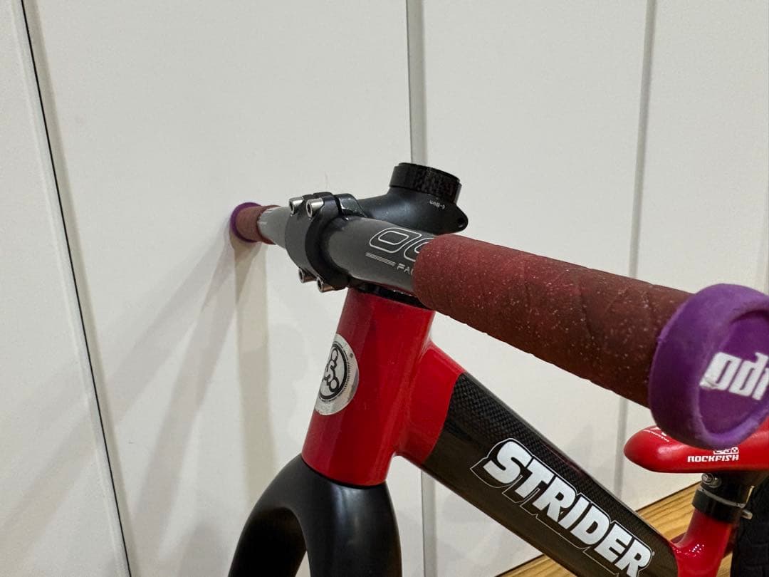 STRIDER ST-R 12インチ レッド　カーボン　完成品