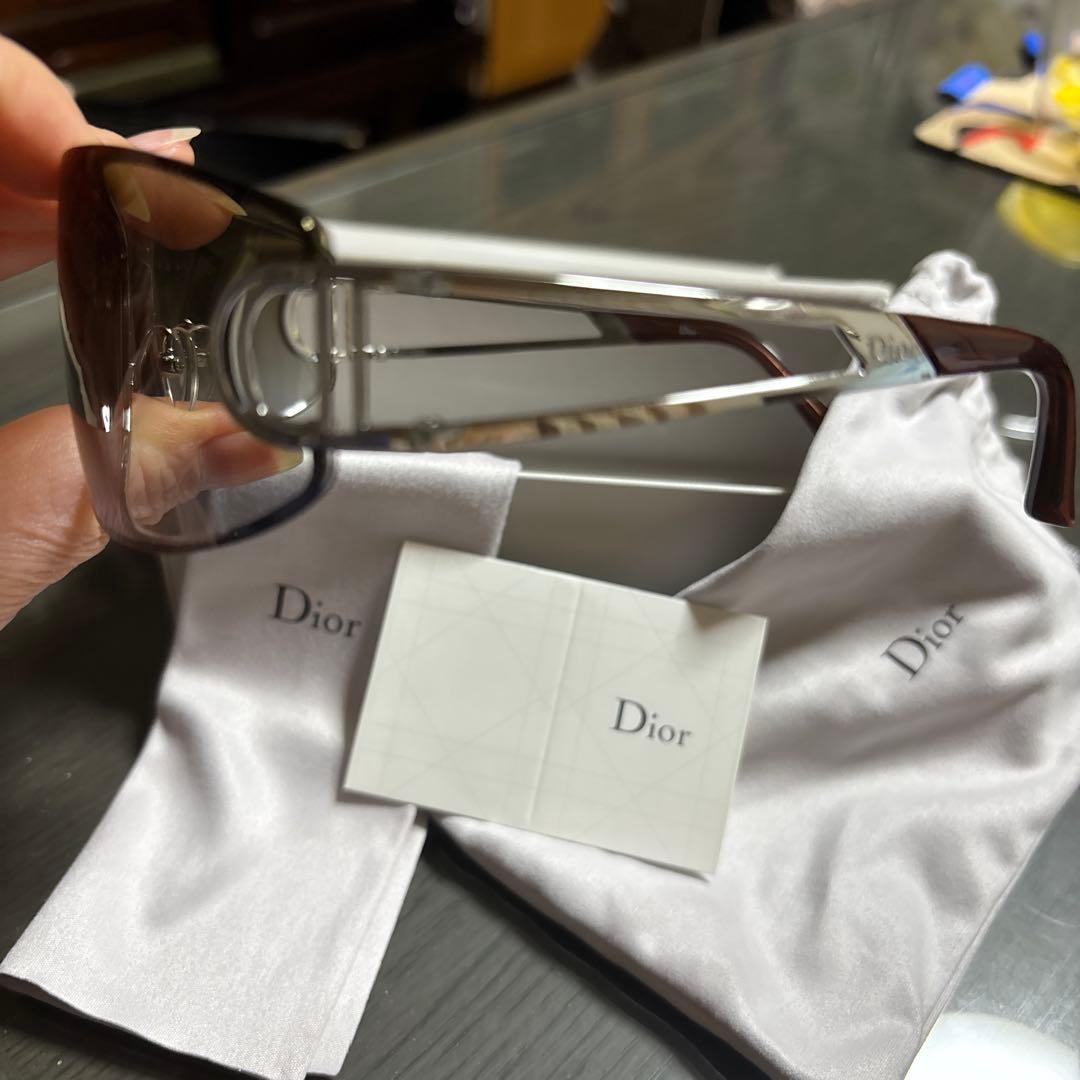 Dior グレー サングラス ケース付き