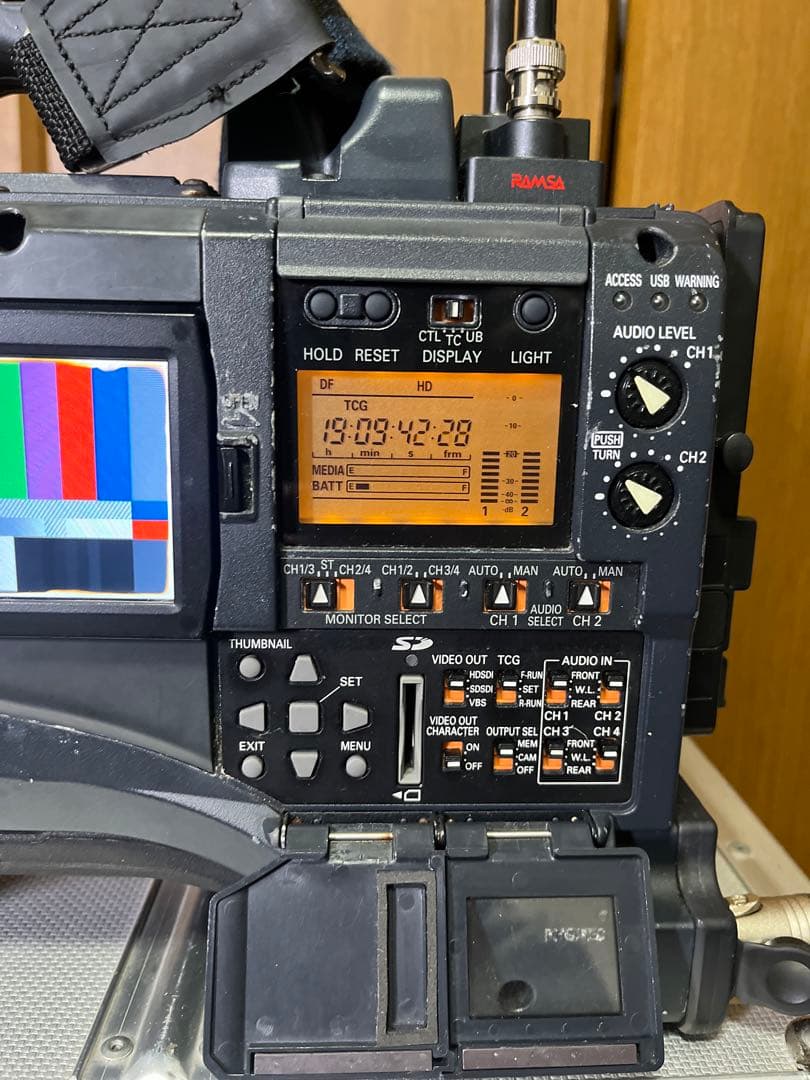 Panasonic AJ-HPX2100 P2カムコーダー
