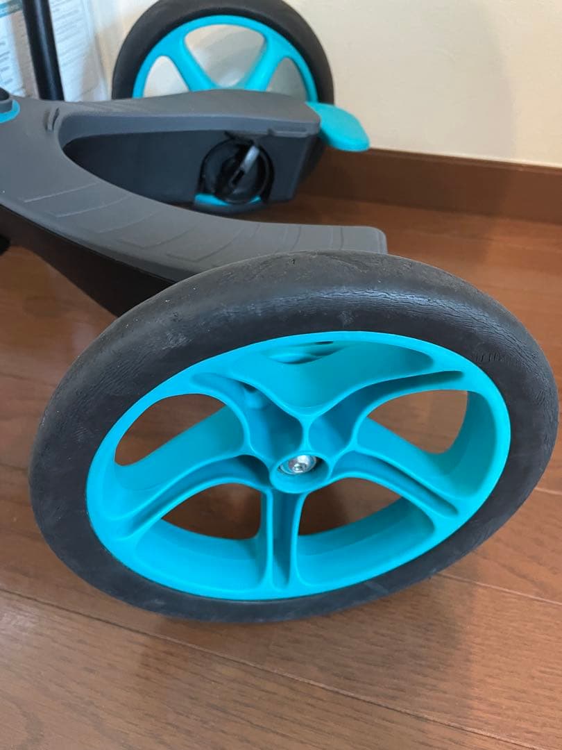 GLOBBER（グロッバー） エクスプローラー トライク 3in1 三輪車