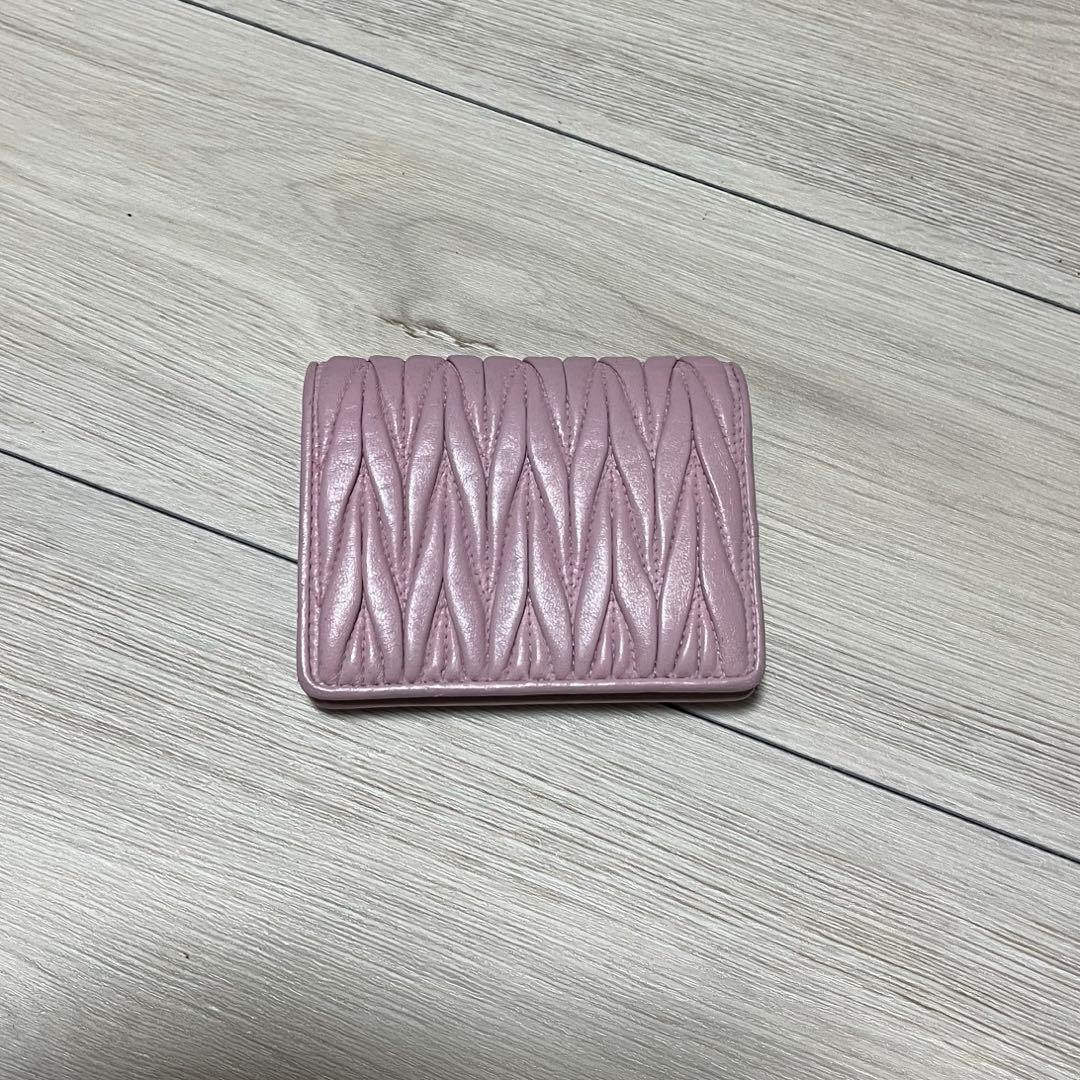 Miu Miu マテラッセレザー 折り財布
