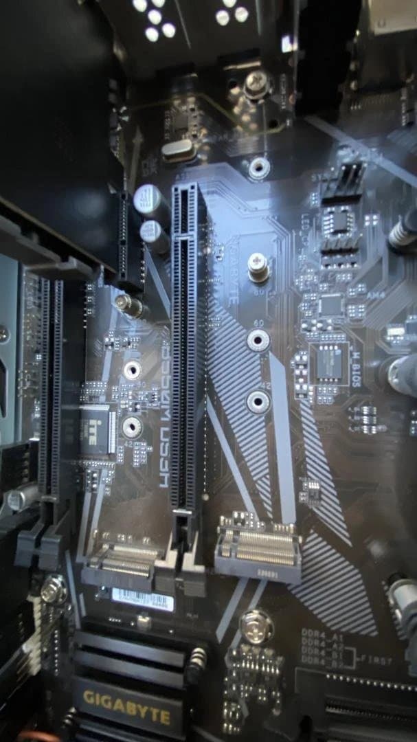 美品 Ryzen 7 5700G ベアボーンキット Gigabyte B550M