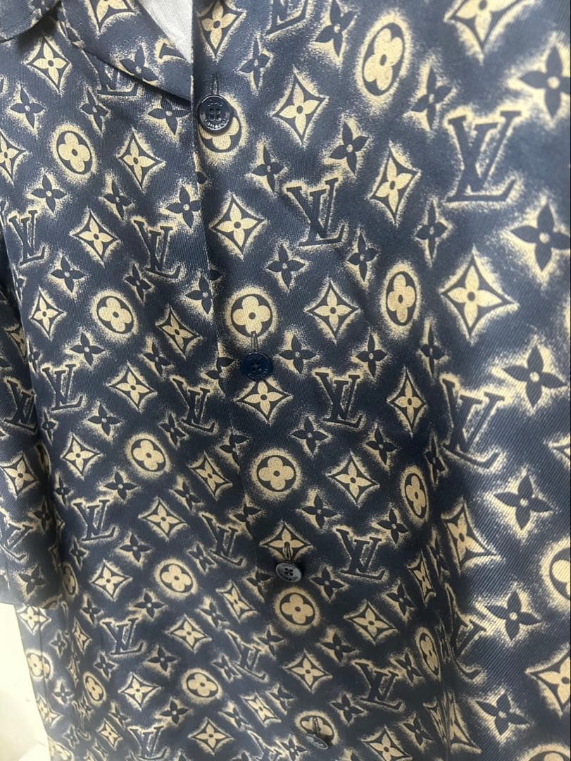 LOUIS VUITTON ルイヴィトン 23AW モノグラム　シルク　シャツ