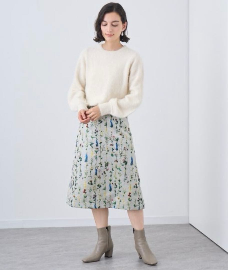 専用です。アナイ ラインフラワージャガードセミタイト スカート
