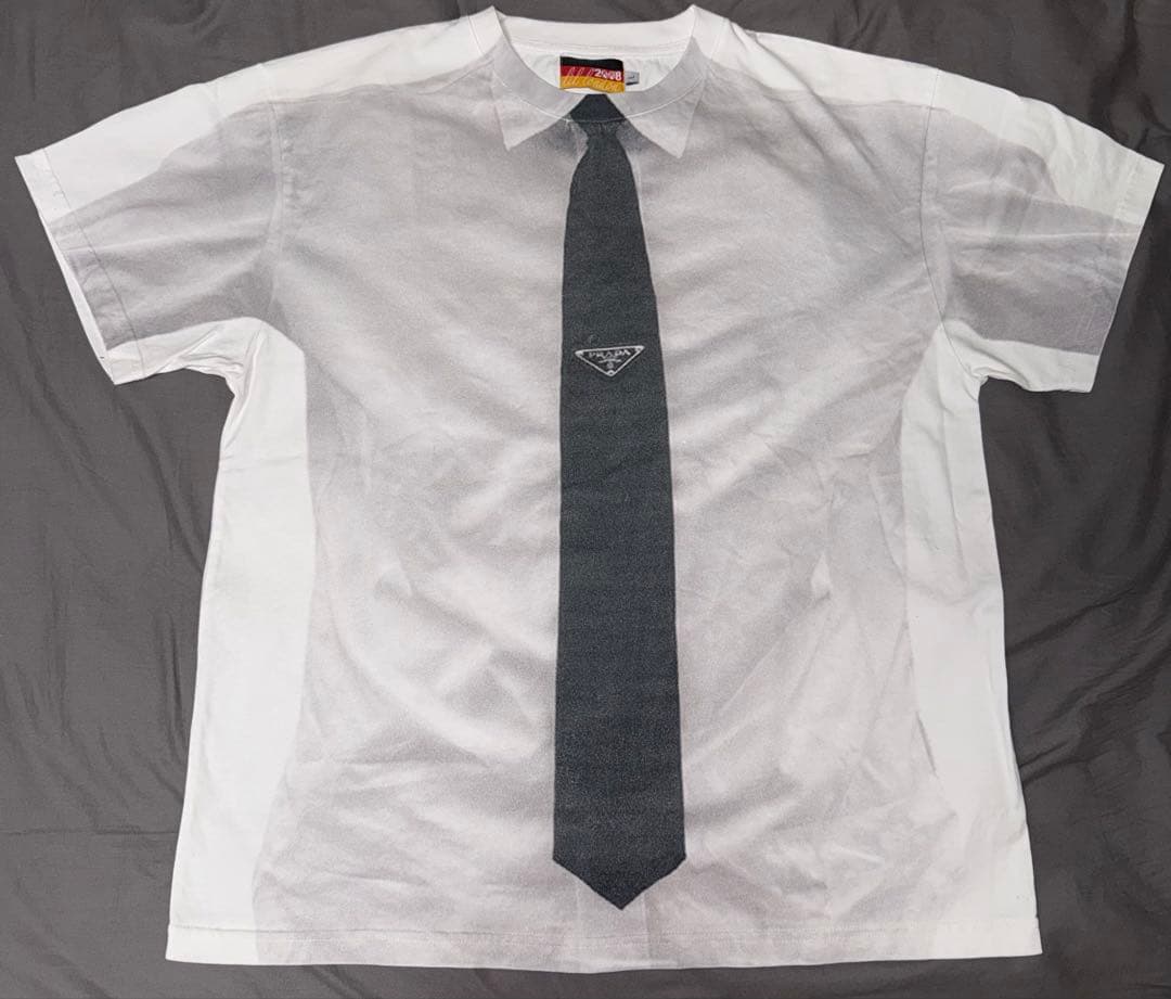 ftiネクタイtシャツ