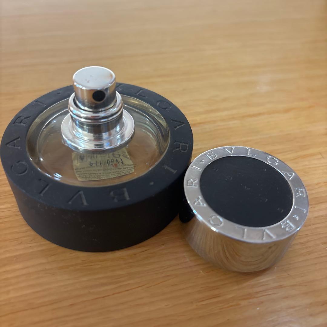 BVLGARI BLACKオーデトワレ40ml 男性用香水 円形ボトル