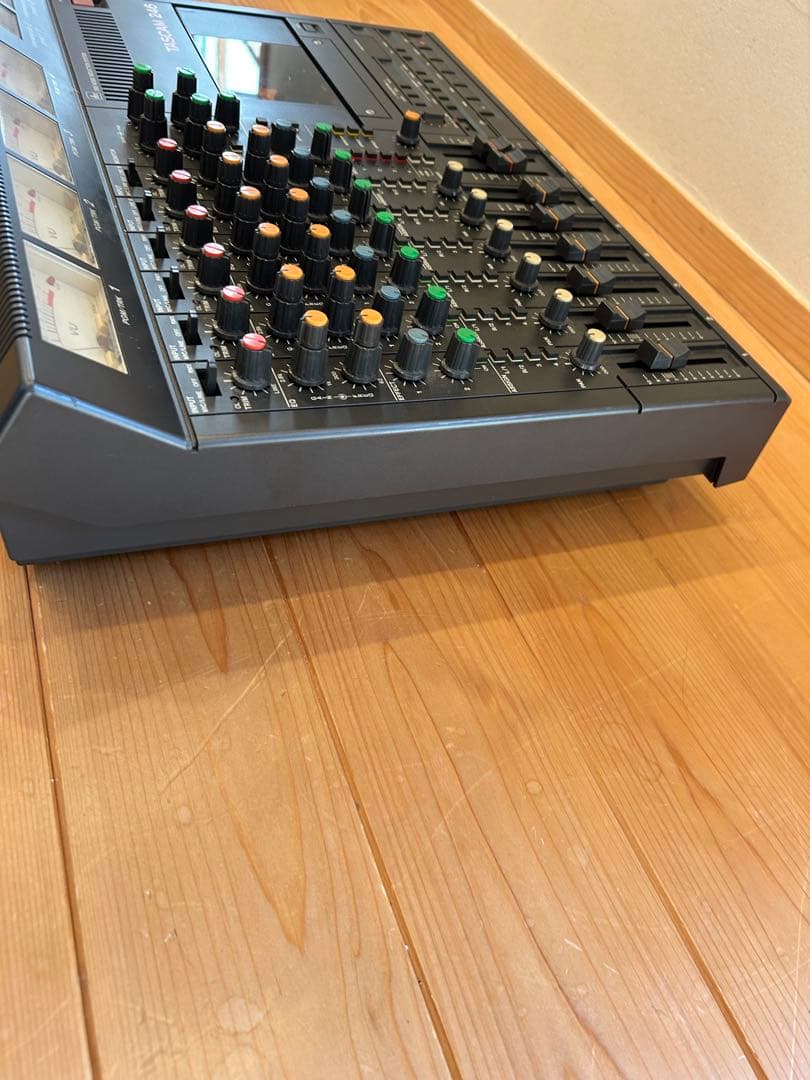 TASCAM製　カセットマルチトラックレコーダーPORTASTUDIO 246