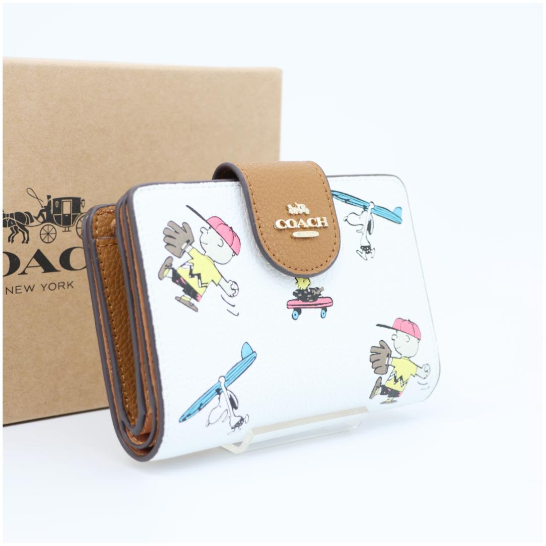 【新品同様】COACH × PEANUTS スヌーピー 二つ折り財布 ホワイト