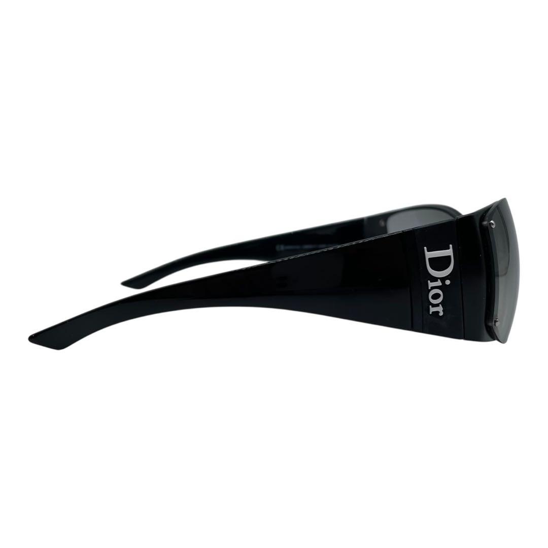Dior サングラス 黒 サイドロゴシルバー 太めフレーム