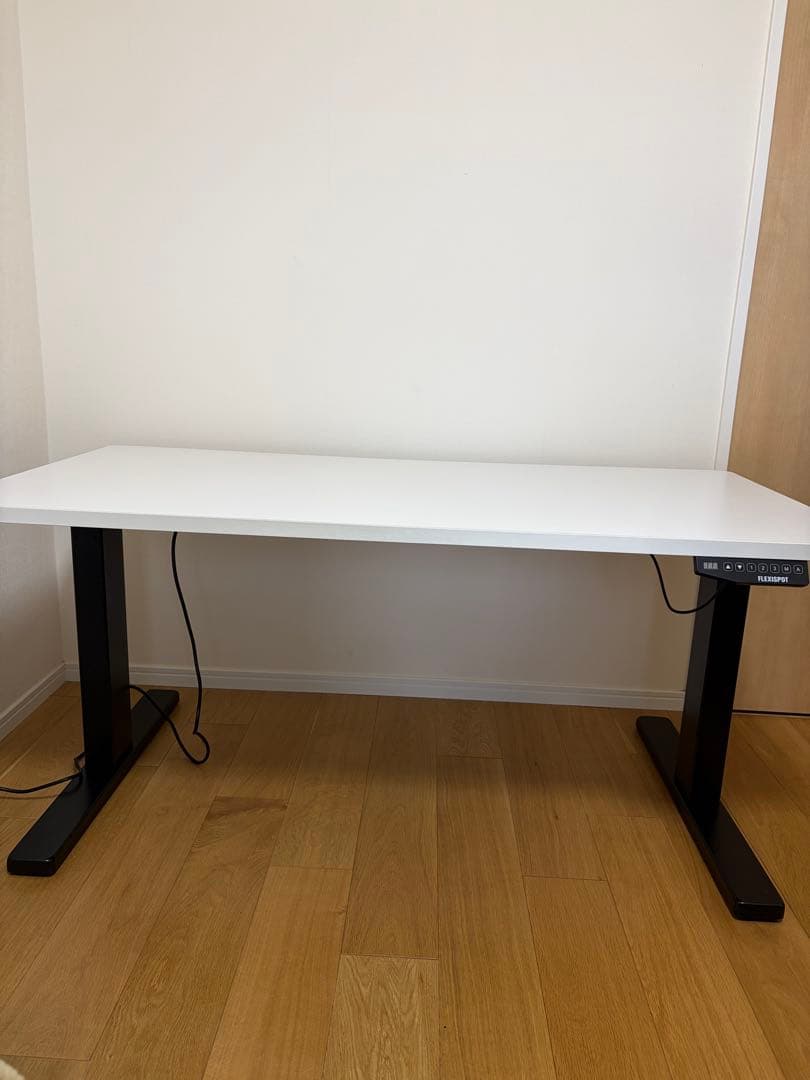 FLEXISPOT 電動昇降デスク（天板付き、幅140cm）