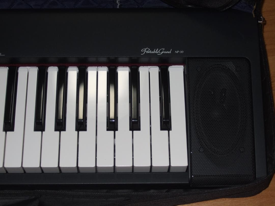 YAMAHA NP-30 電子ピアノ ピアジェーロ 76鍵 ペダル付き
