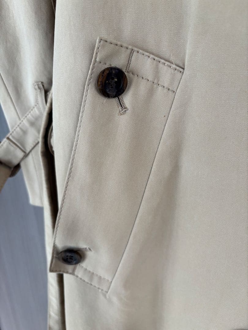 Aquascutum シリアルナンバー入り　トレンチコート