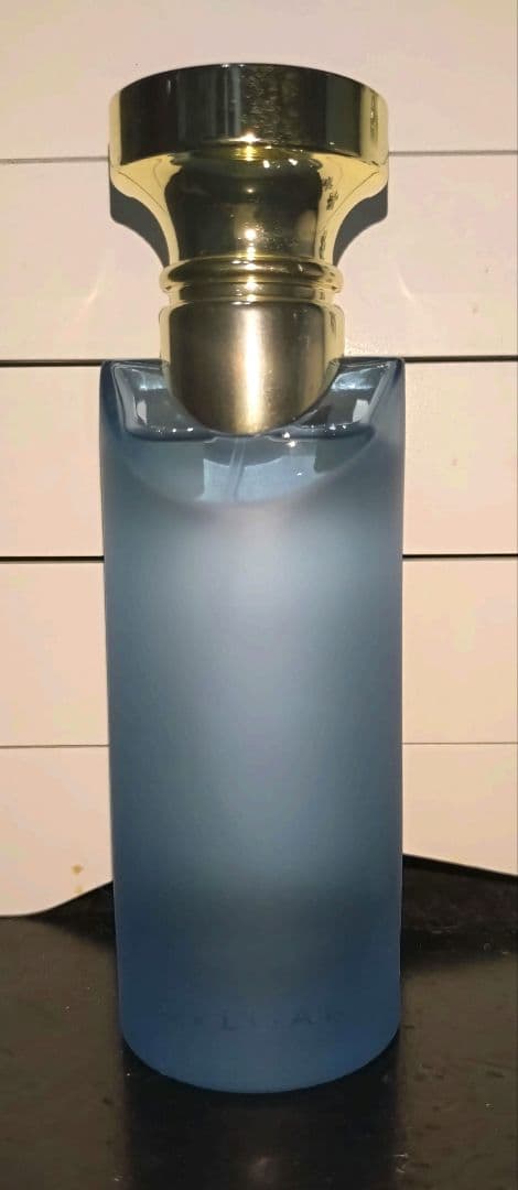 Eau Parfumée au Thé Blanc　オパフメ オーテブルー