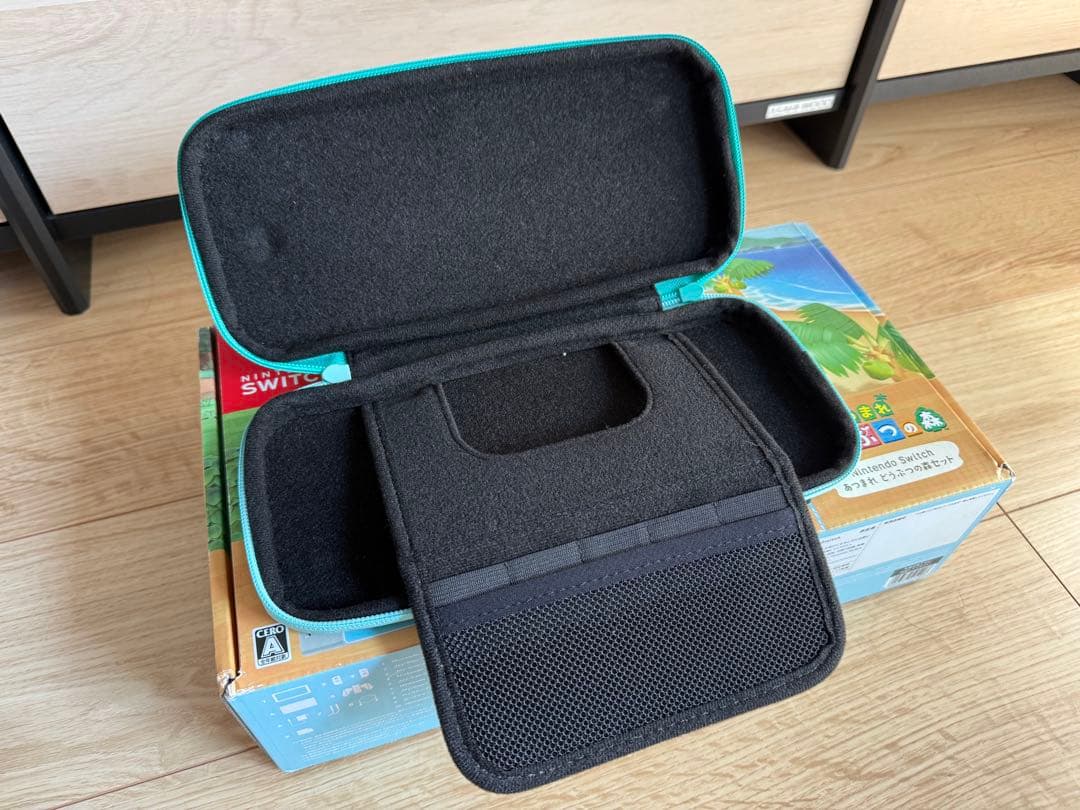 Nintendo Switch あつまれ どうぶつの森セット＋キャリングケース