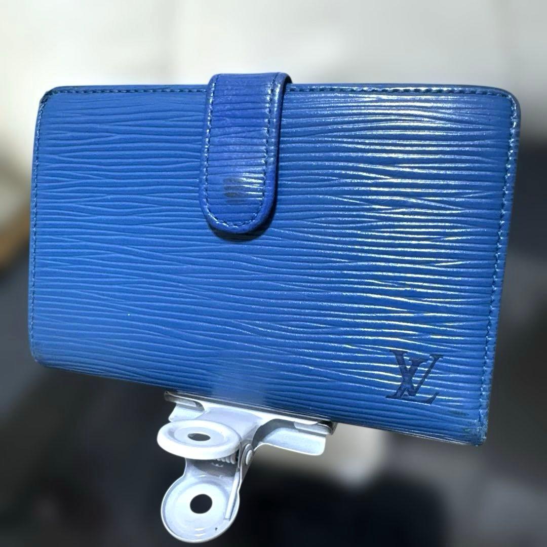 11☆美品♪エピ ♪ガマ口♦︎折り財布♪ ブルーカラー