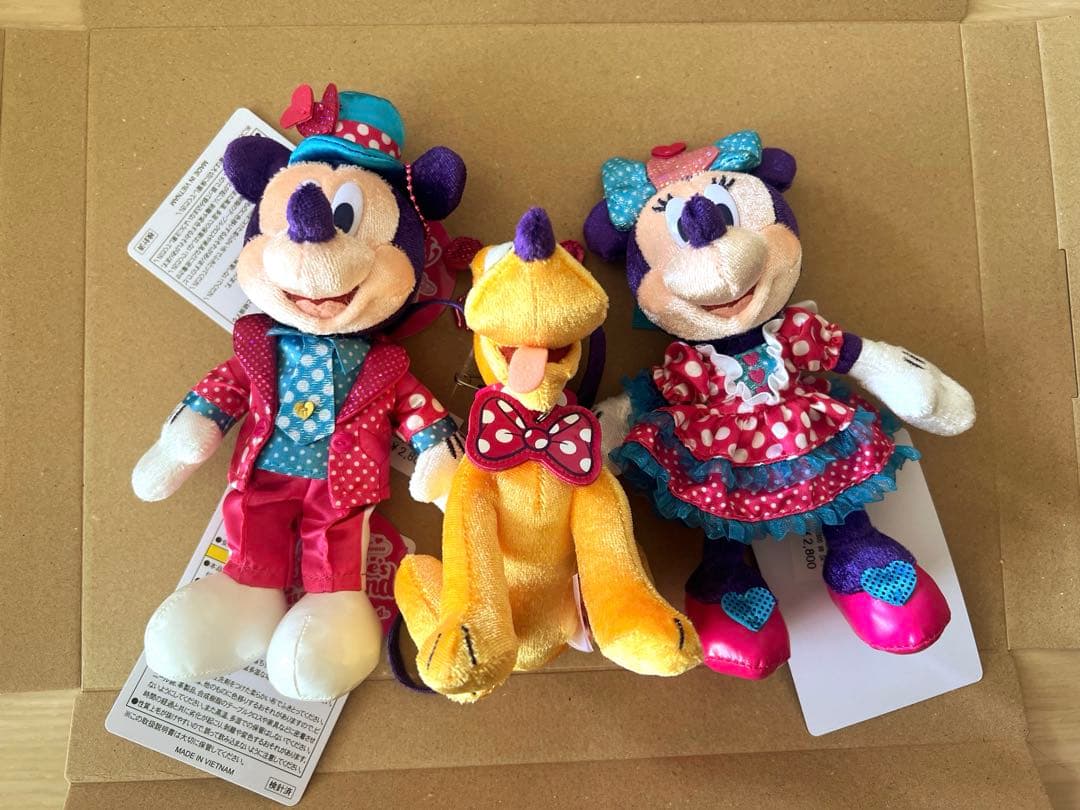 ミニー　パルパルーザ　ぬいぐるみバッジ　全種類　プルート　ミッキー　ミニパル
