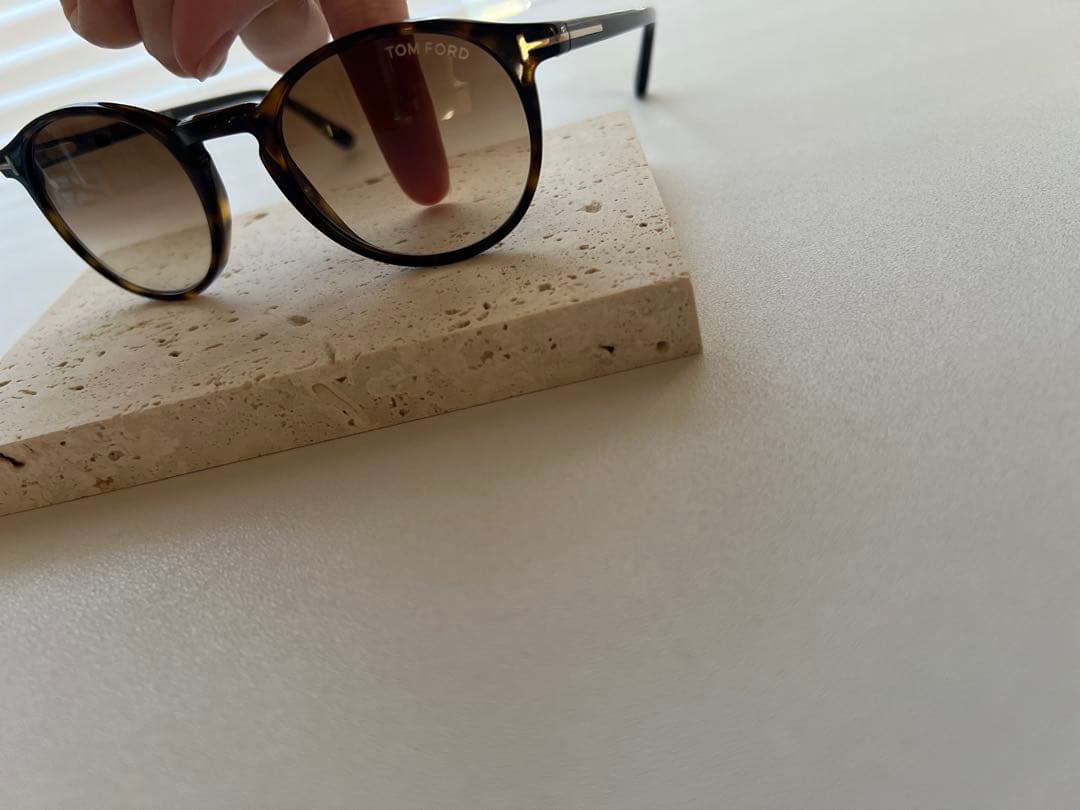TOM FORD サングラス TF539 52F
