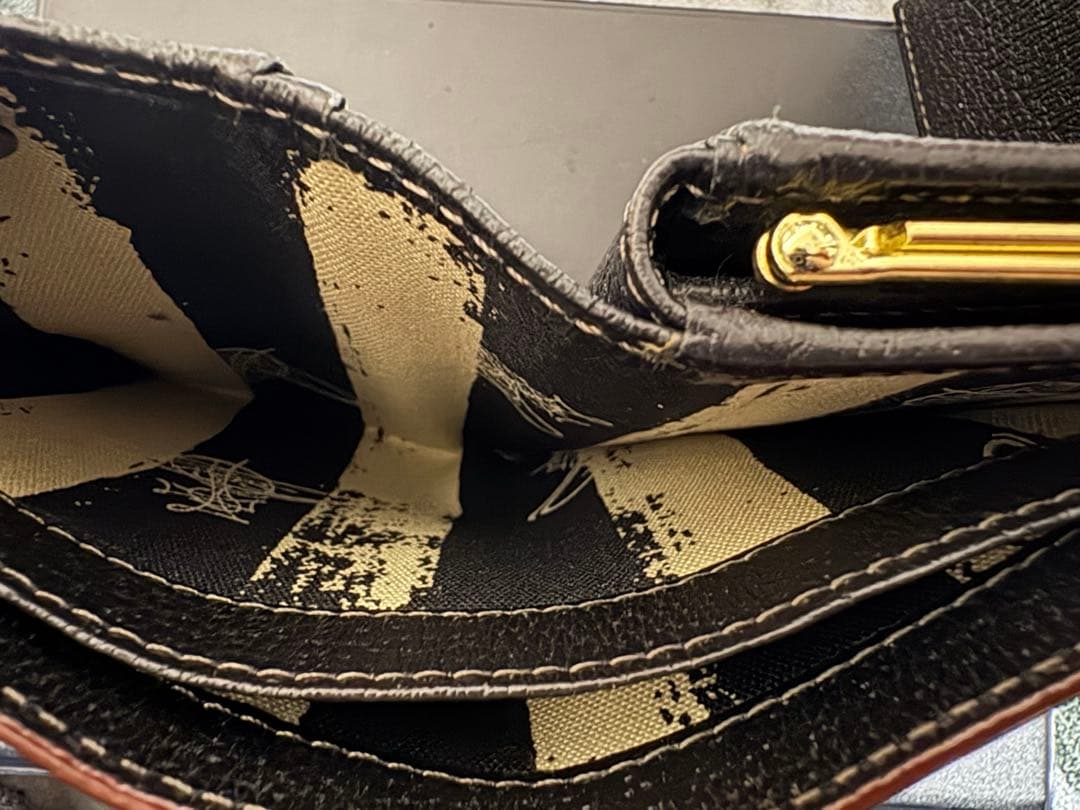 Vivienne Westwood EXECUTIVE 口金二つ折り財布ブラック