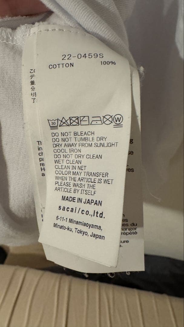 sacai サカイ　グラフィックロゴ　Tシャツ　新品　サイズ3