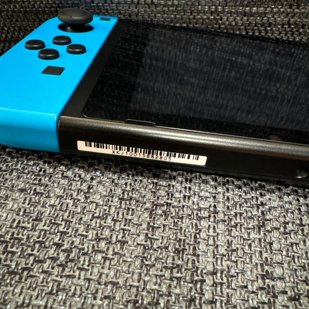 Nintendo Switch 本体 赤/青 充実付属品