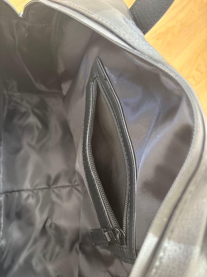 【超美品】ZARA 合成皮革ボストンバッグ 黒 大容量