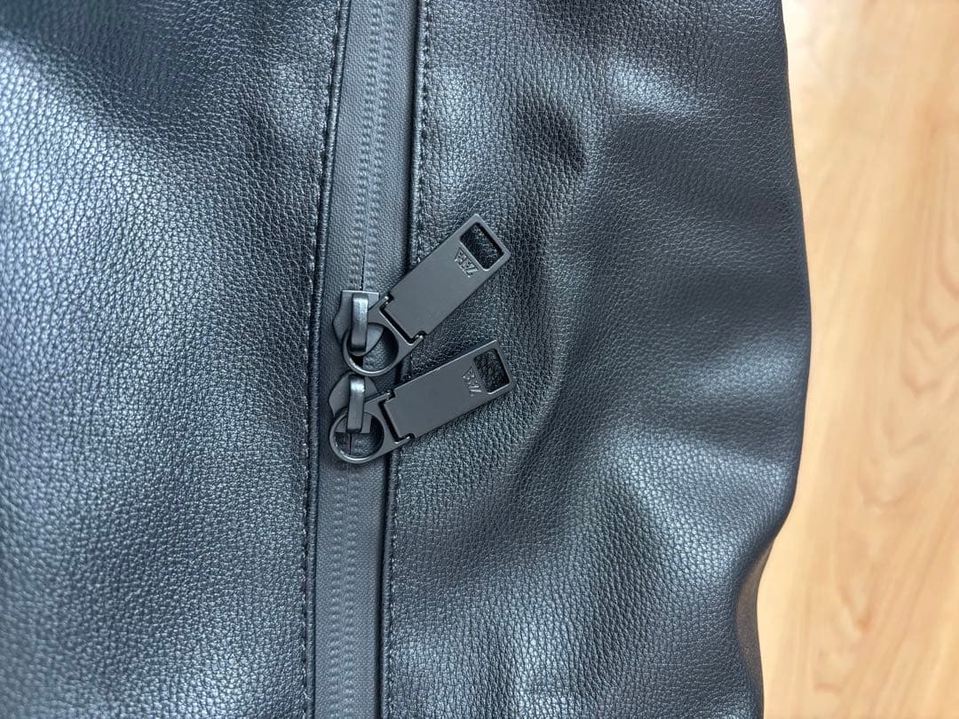 【超美品】ZARA 合成皮革ボストンバッグ 黒 大容量