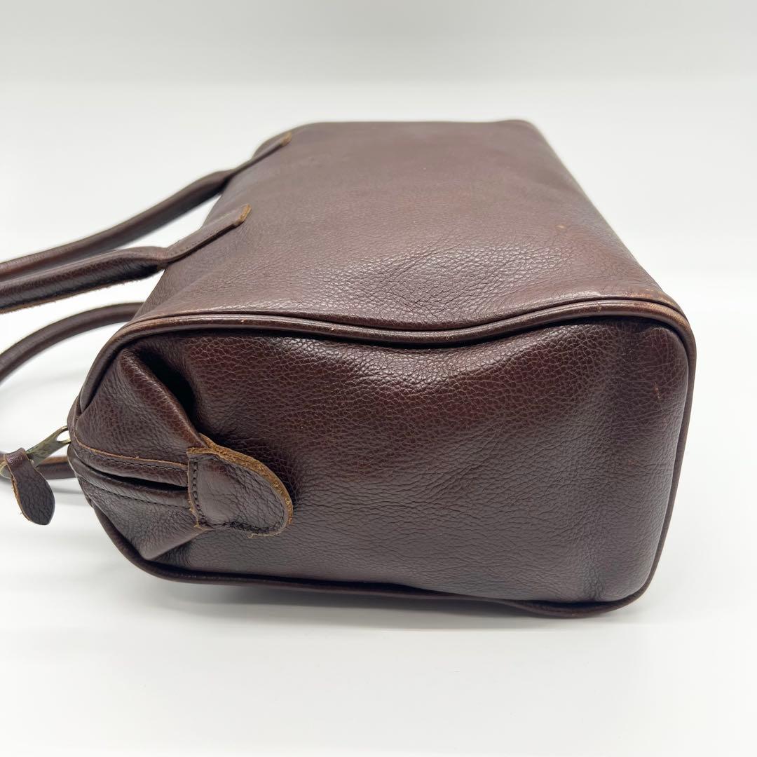良品✨イルビゾンテ　ミニボストンバッグ　レザー　ブラウン　ロゴ型押し