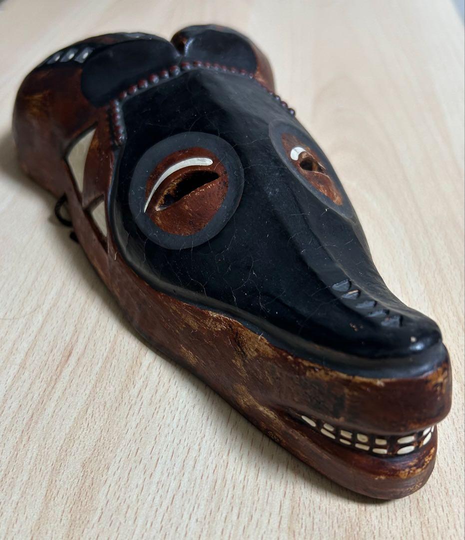 ザンブレマスク　お面　骨董品　アンティーク木彫Zamble 中古 アフリカ仮面