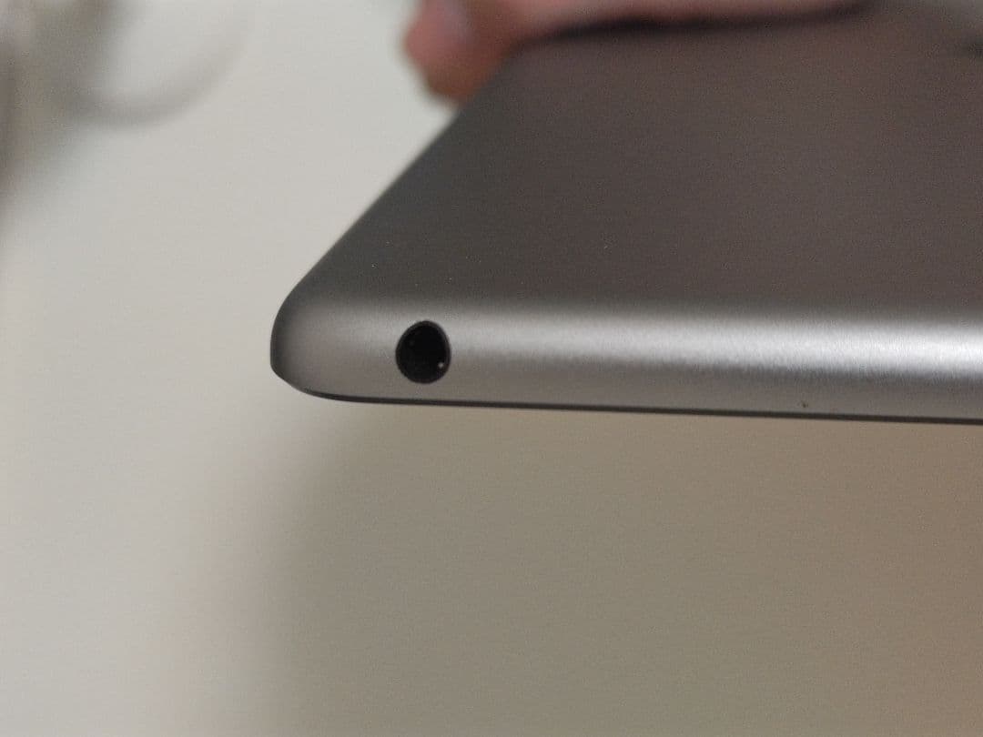 iPad 第6世代 32GB