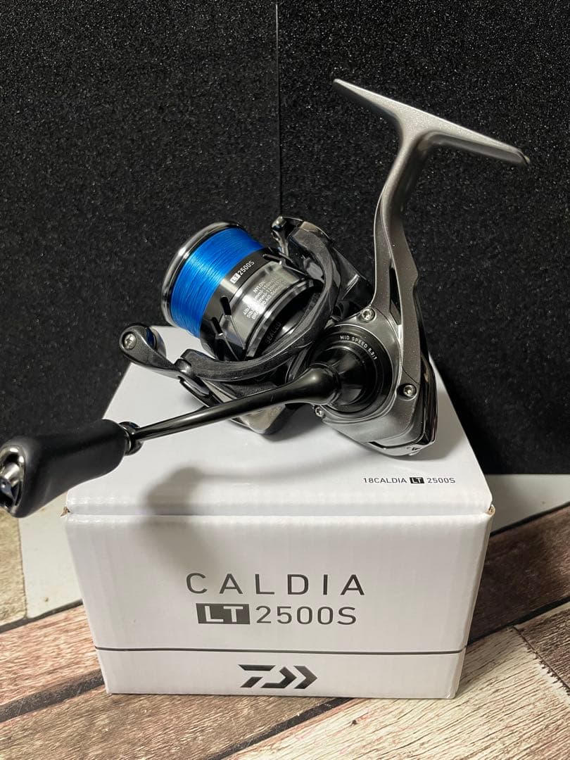 【美品】ダイワ 18 カルディアLT 2500S スプール スタンドセット