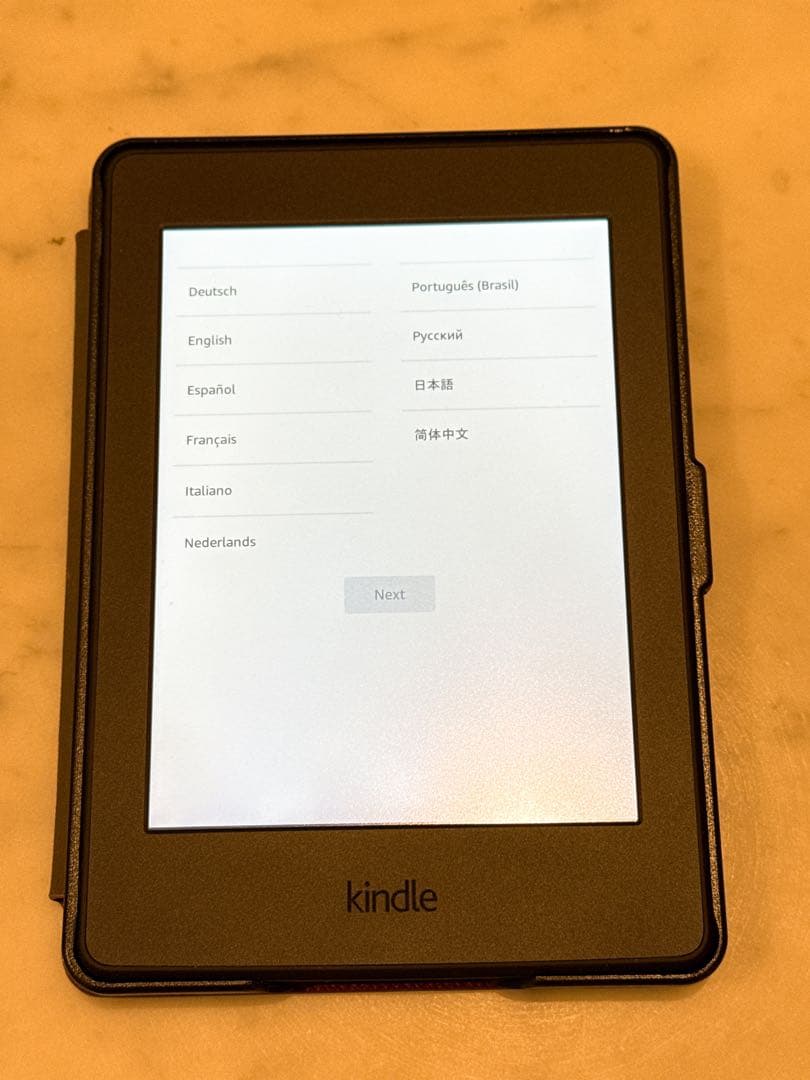 Kindle Paperwhite(第7世代)4GB 紫色カバー付き