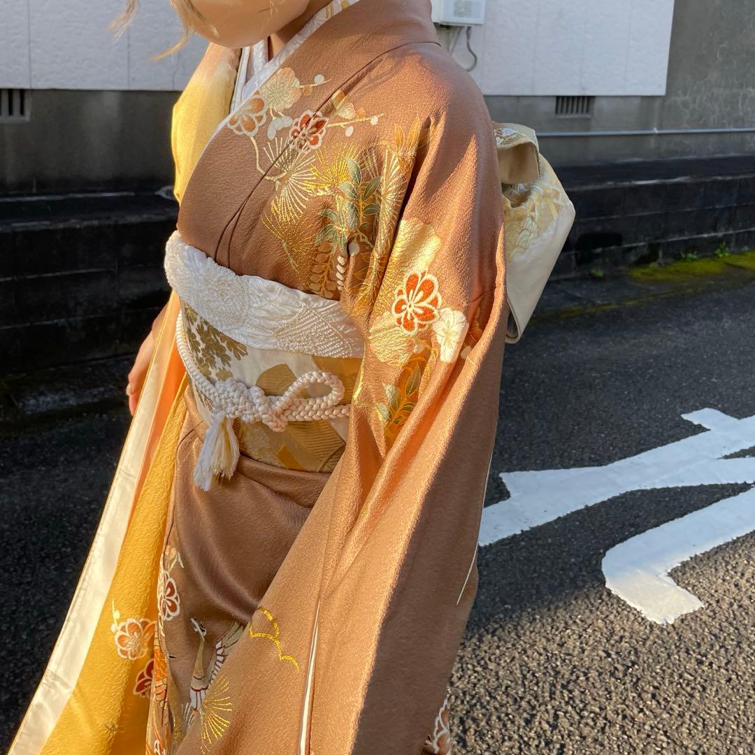 振袖　鶴・松・花文様 黄色と茶色のグラデーション