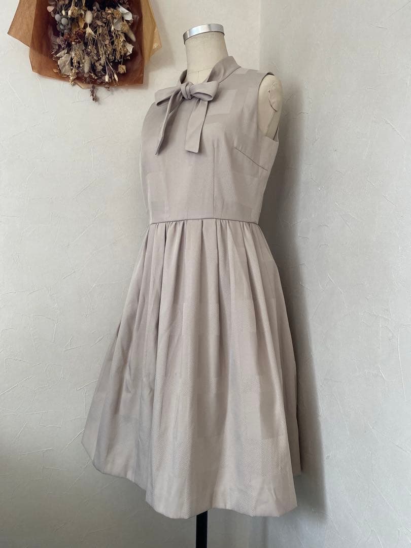 美品　BLUE LABEL CRESTBRIEGE ボウタイ　ワンピース