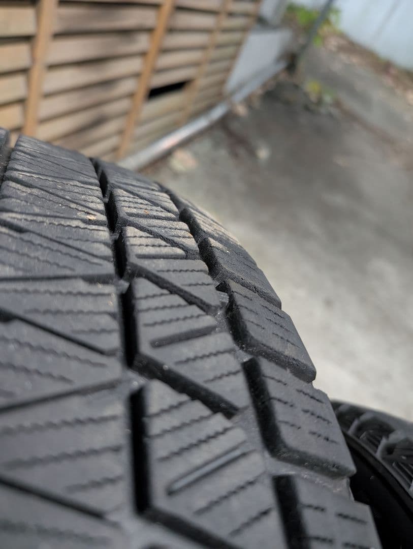 ゆずは 225/60R17冬タイヤ4本セット※説明欄必須※