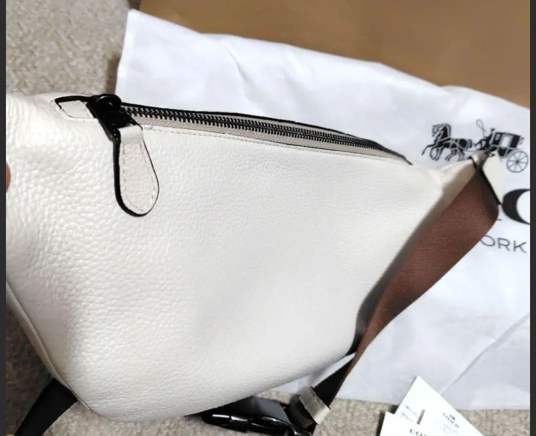コーチボディバッグ　coachボディバッグ