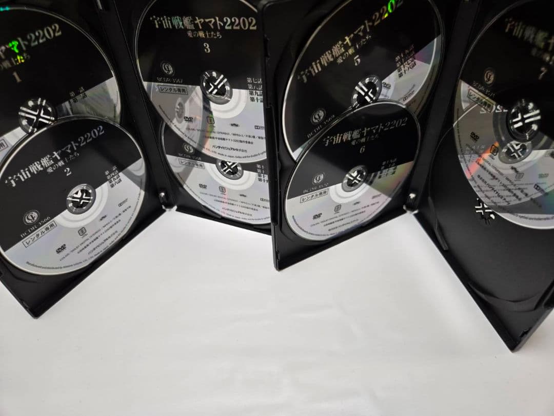 宇宙戦艦ヤマト2202 愛の戦士たち　全巻+劇場版　レンタル　DVD