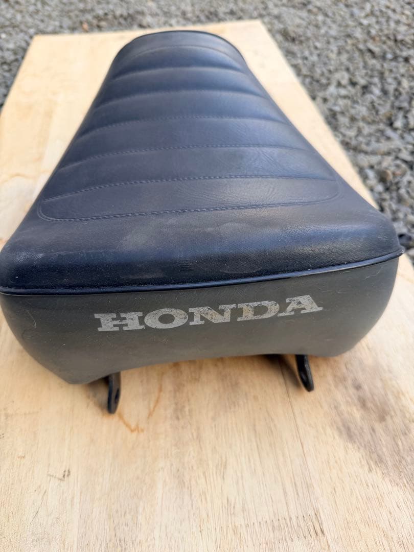 HONDA ベンリー CD50 純正シート