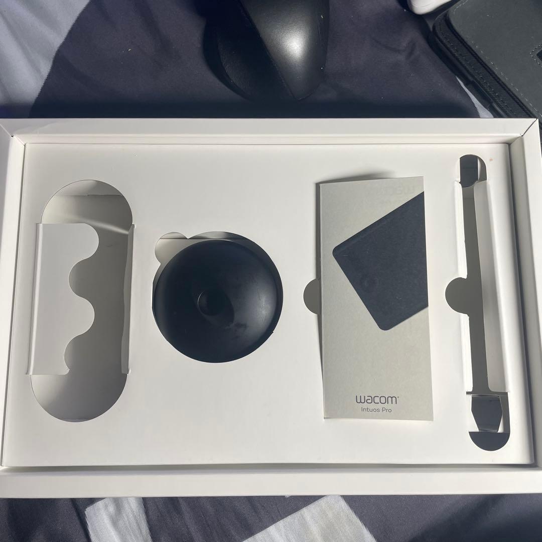 PTH-460 Wacom Intuos Pro Small ペンタブレット