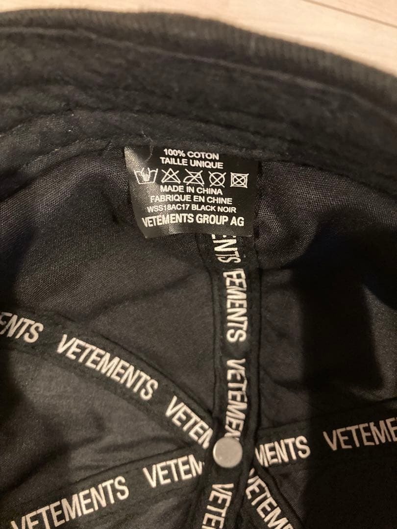 VETEMENTS 18ss ロゴキャップ　デムナ期　100% COTTON