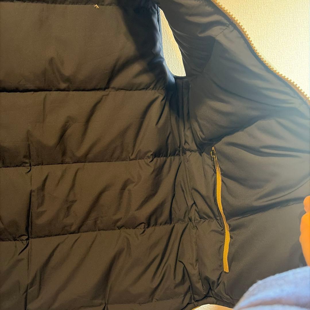 patagonia ネイビー ベージュ ダウンベスト