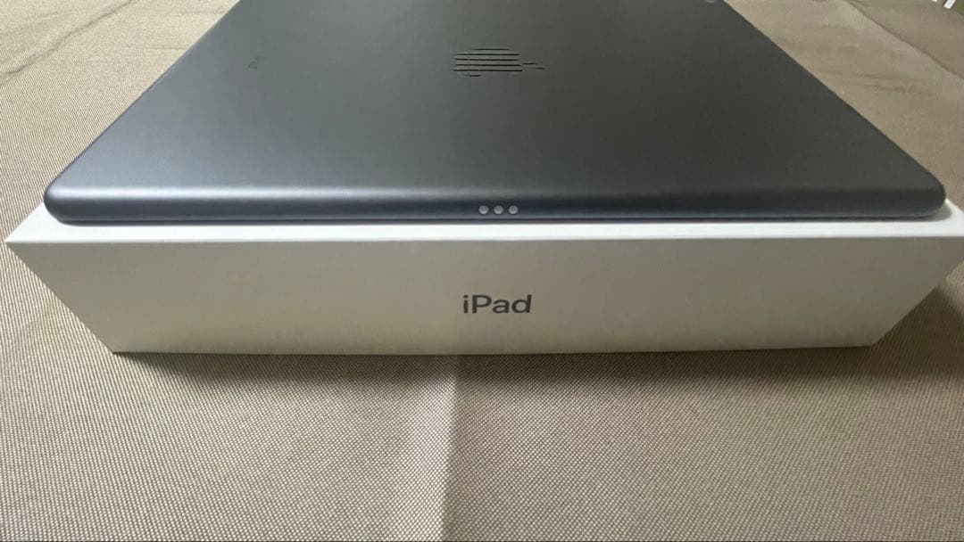 Apple iPad【第9世代】64GB スペースグレー