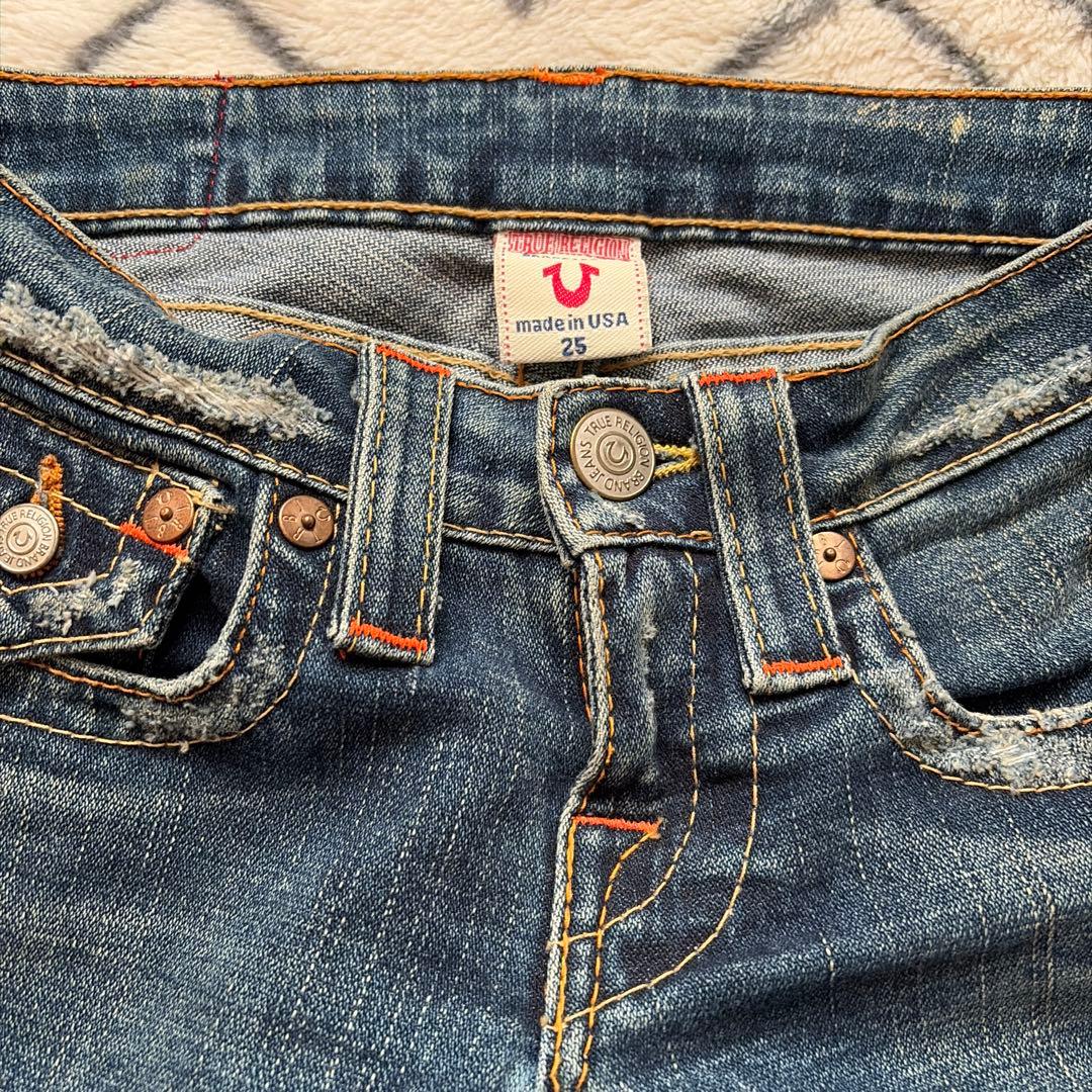 TRUE RELIGION フレアデニム